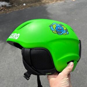 Giro Kids ski/snow Helmet